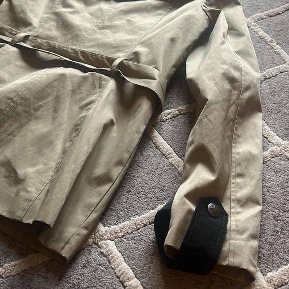 Circus by Sam Edelman rain coat - Picture 6 of 9